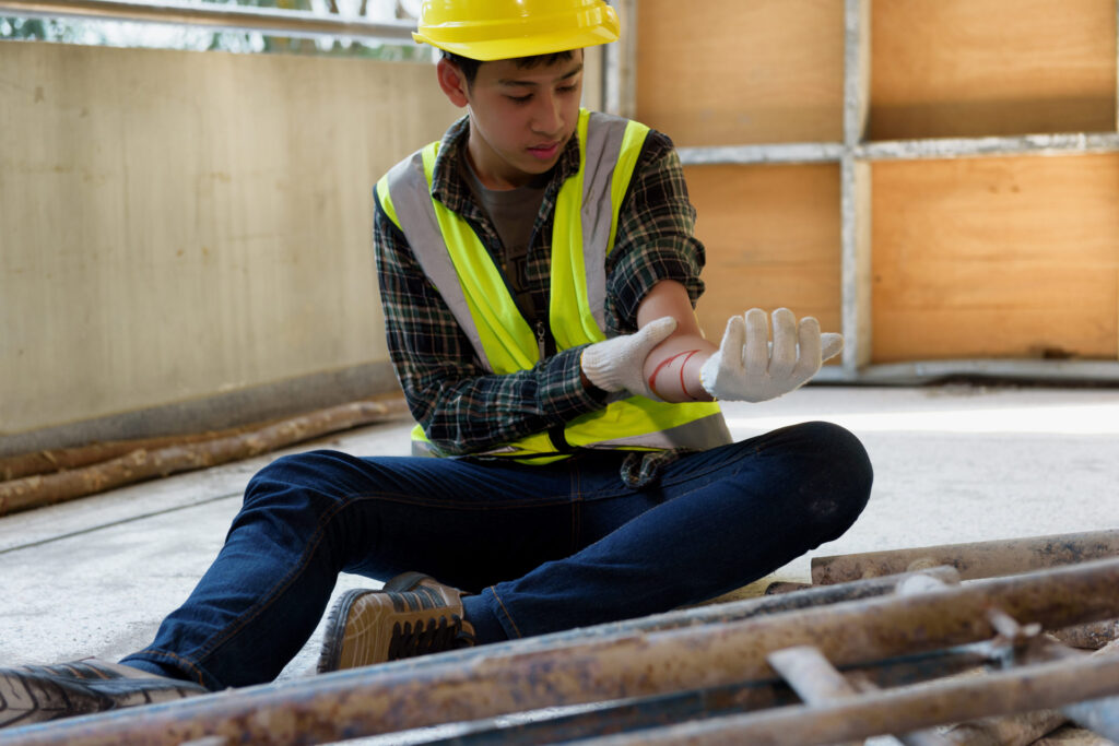 Workers compensation injury care at AXIS Chiropractic in Dallas, TX